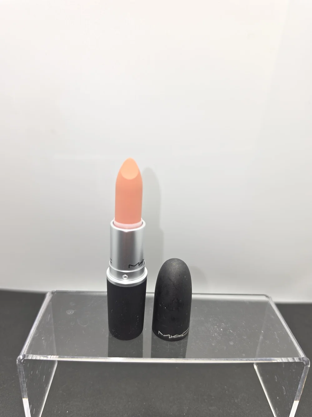 DISCONTINUED MAC POWDER KISS LIPSTICK - 
